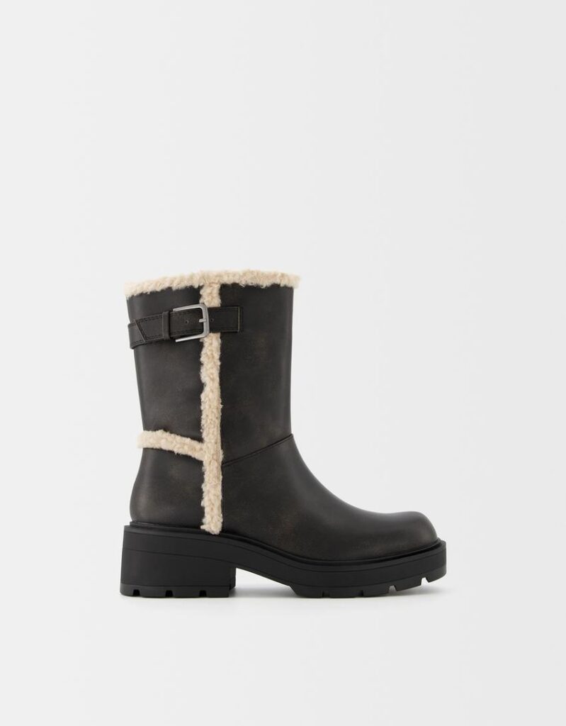 نیمبوت بدون پاشنه زنانه برشکا BERSHKA Flat ankle boots